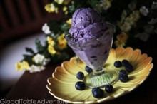 Blueberry Cardamom Ice cream | 22 Campfire & Scandinavian Recipes to celebrate Midsummer’s Night