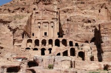 Petra, Jordan. Photo by Bernard Gagnon.