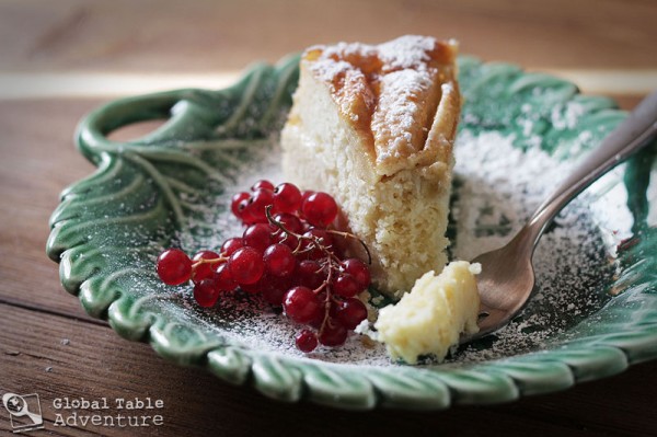 Around the world with apples: 10 recipes to welcome autumn >> Luxembourg's Apple Cake