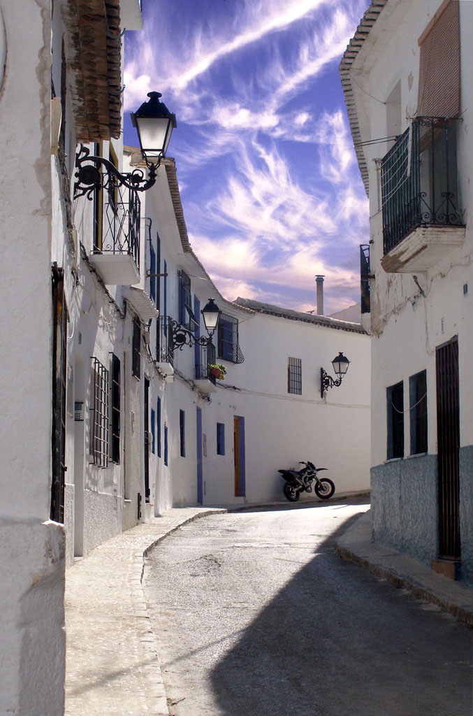 Altea's old town, Costa Blanca, Spain. Photo by Astronautilus.