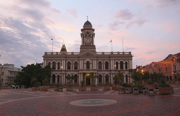 City Hall, Market Square, Port Elizabeth. Photo by Leo za1.