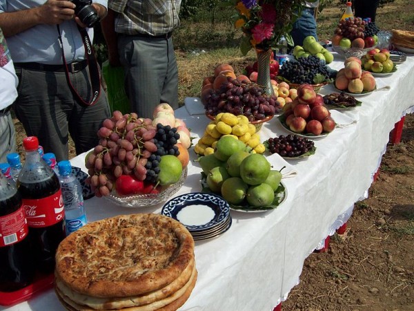 Fruit in Uzbekistan. Photo by Shuhrataxmedov.