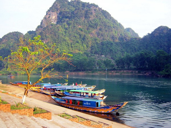 Bến sông Son. Photo by Bùi Thụy Đào Nguyên. 