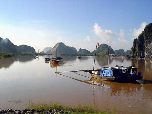 Khu cầu Đá Bạc Thủy Nguyên. Photo by Hoàng Việt.