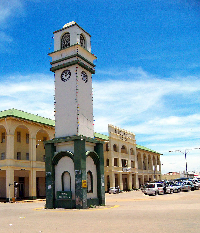 The Boggie Clock in Gweru, Zimbabwe. In the background is the Midlands Hotel.  Photo by Akumudzi.