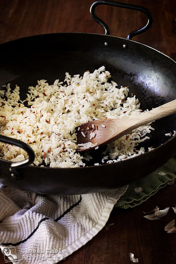 Filipino Garlic-Fried Rice | Panlasang Pinoy