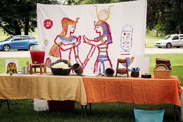 How to throw an Egyptian-themed birthday party
