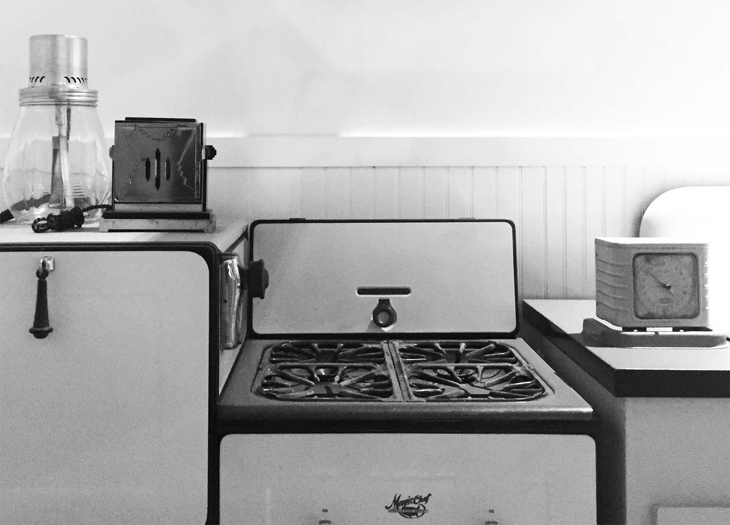 kitchen-from-the-1930s-in-okc